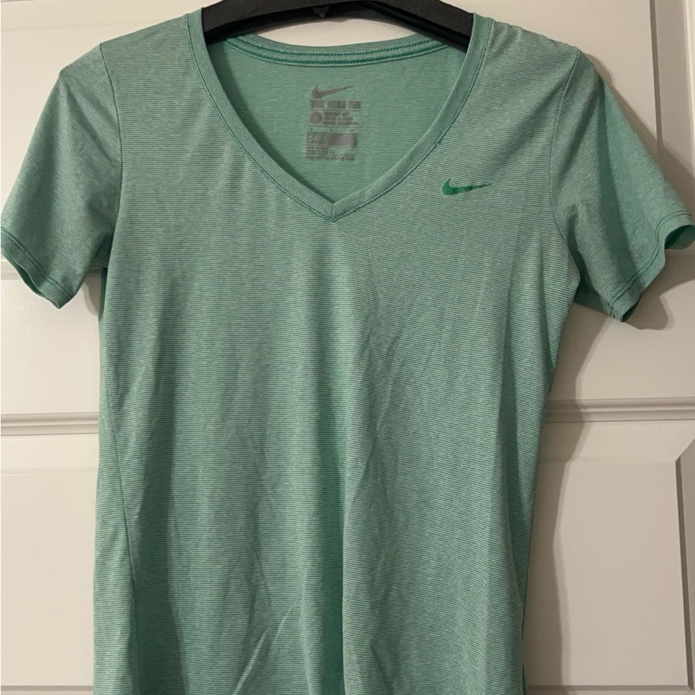 Nike Drifit Vneck